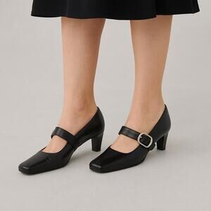 Etienne Aigner Black Leather Mary Jane Heels – Size 7.5M – Made in Spain